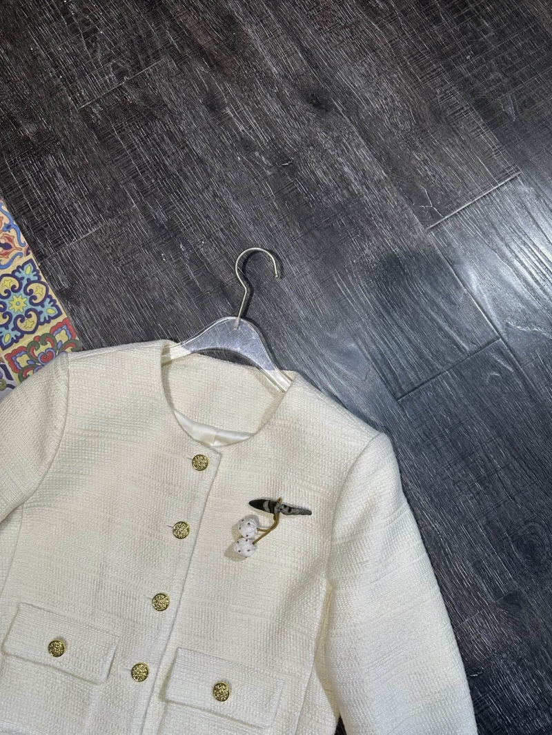 Ch**el outwear